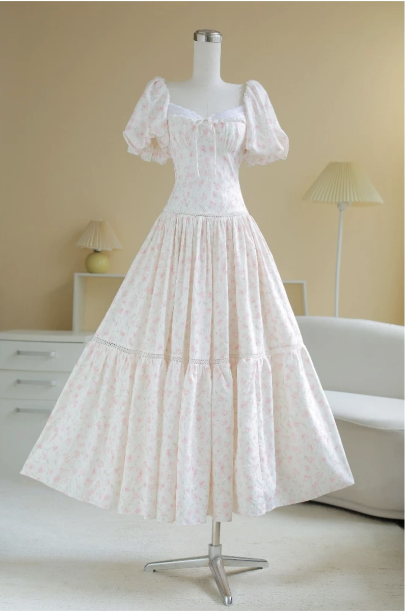 SÒ VINTAGE - FLORA váy hoa nhí in nổi, phối ren tay phồng cổ điển